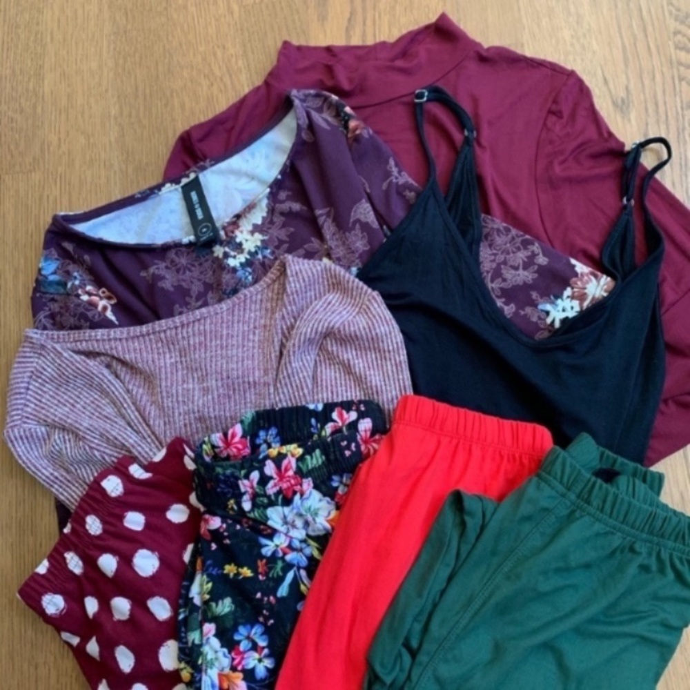 PRICE DROP!!!!Agnes & Dora Bundle of 8!!